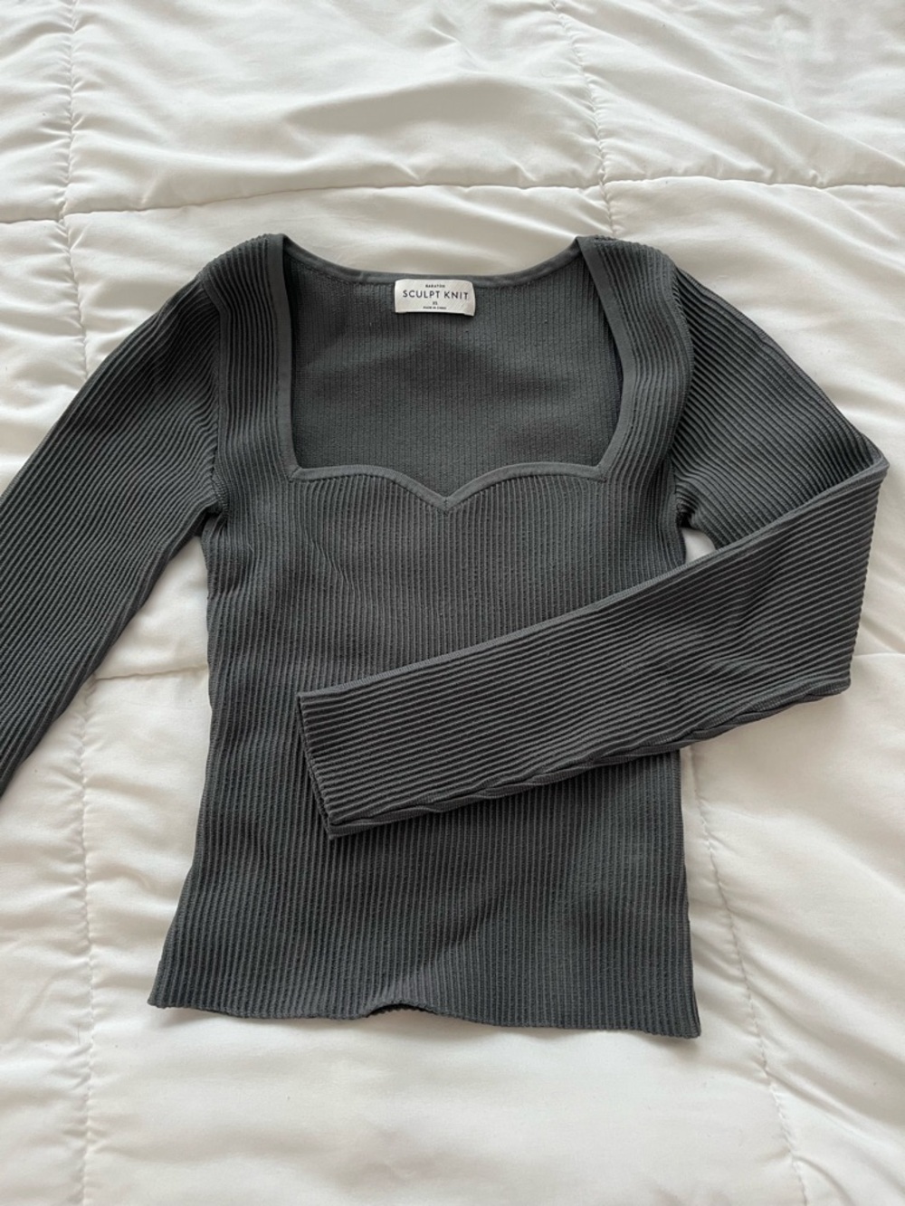 Aritzia Sculpt Knit Charcoal Ribbed Sweetheart Long Sleeve Top
